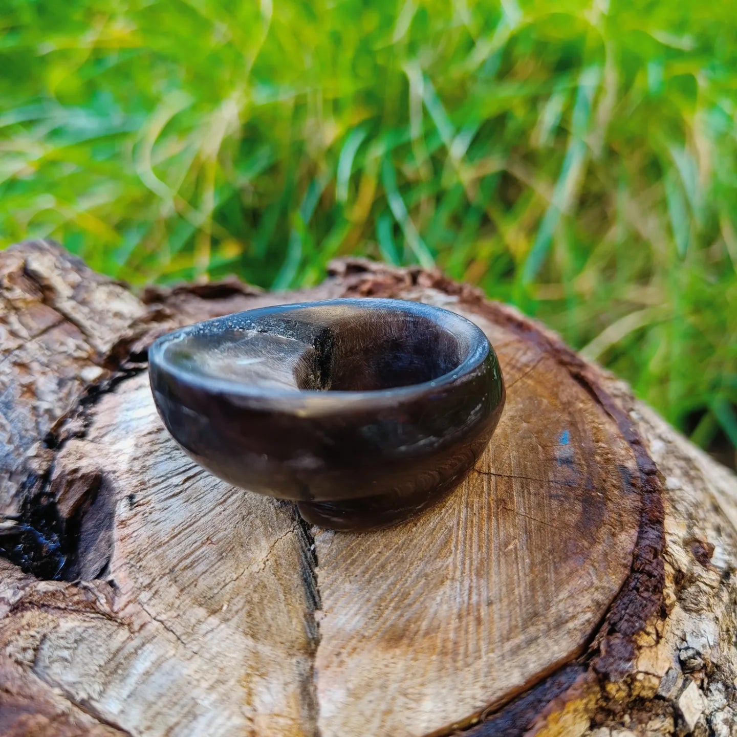 Ming Horn Thumb Ring